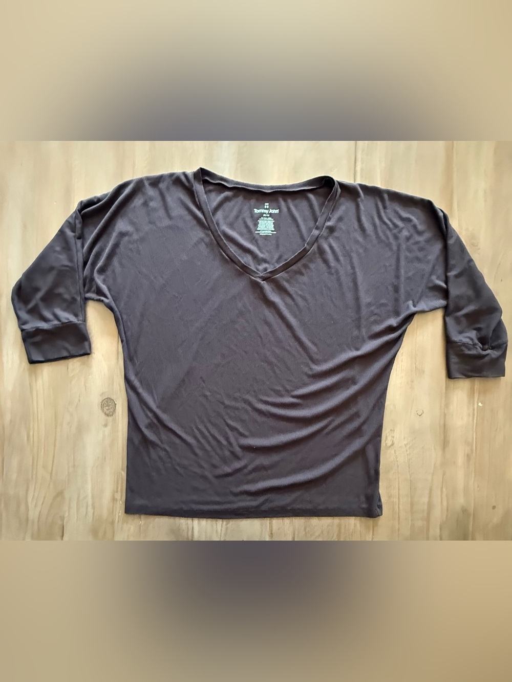 Tommy John Downtime V-Neck Tee in Black M